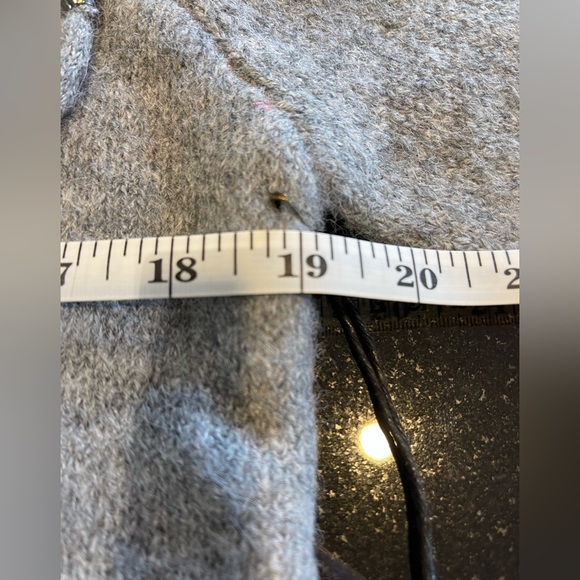 NWT Cupcake and Cashmere Hooded Heart Sweater - Picture 7 of 10